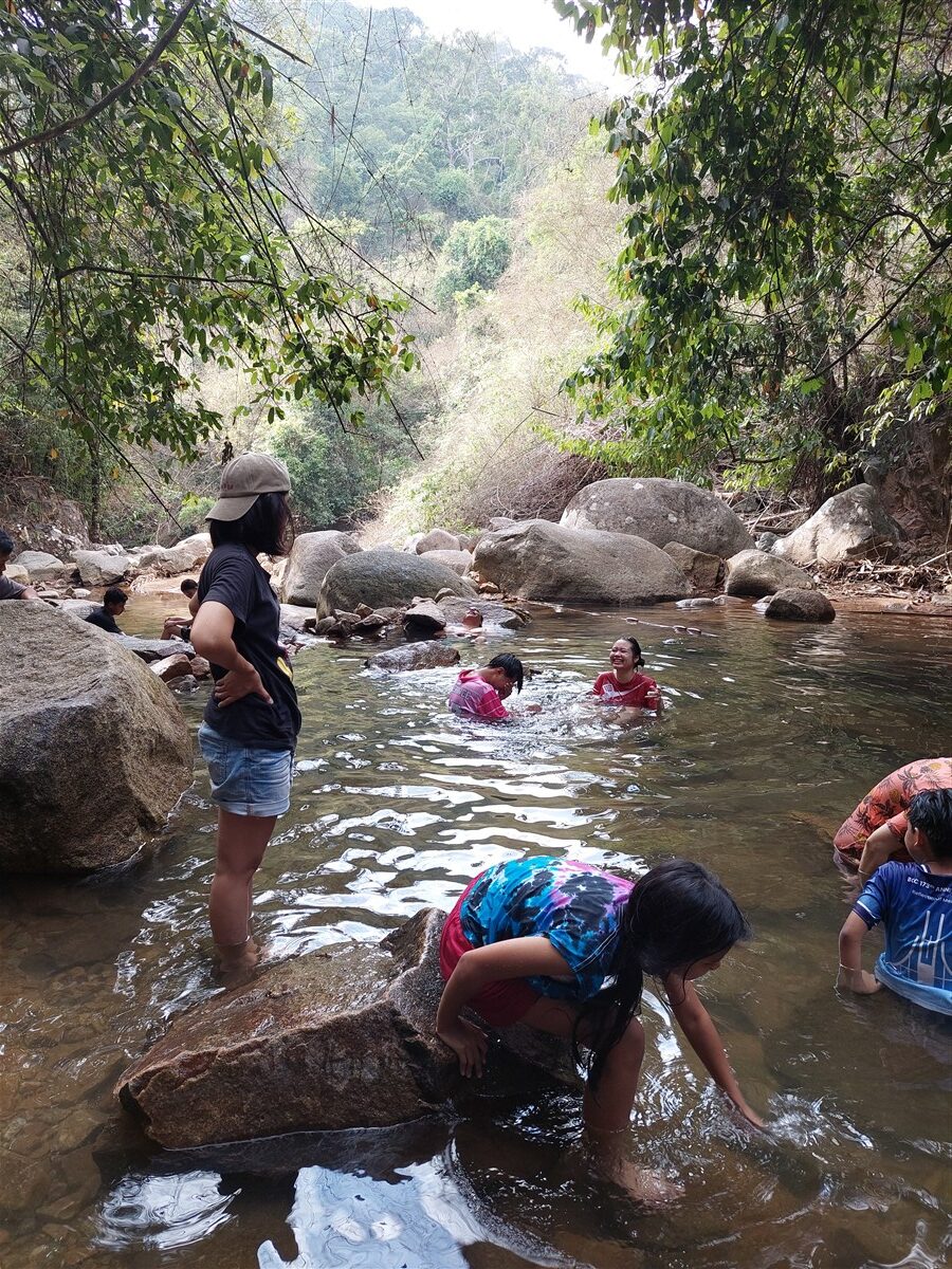 Day 2 - Exploring Chanthaburi Temple & Waterfall : Thailand (Apr'26) 48