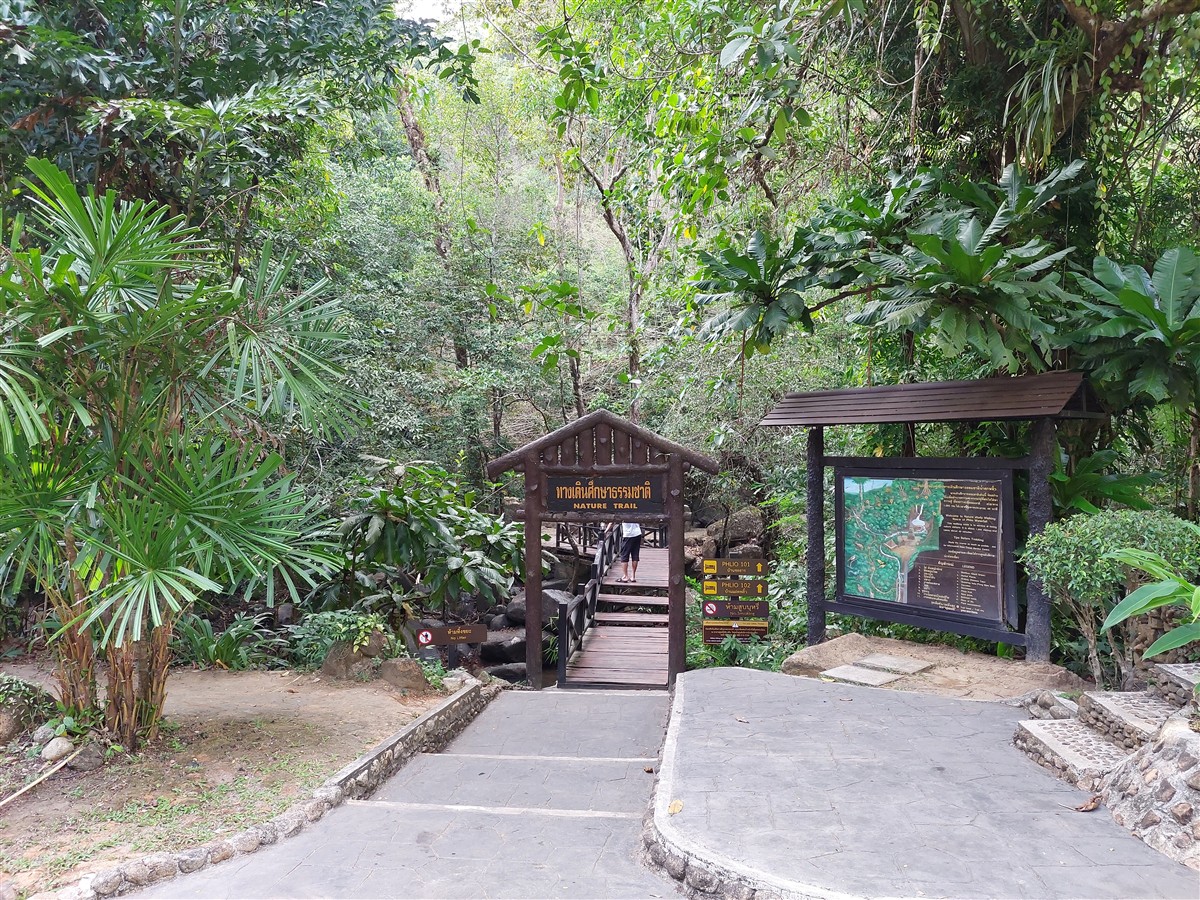 Day 2 - Exploring Chanthaburi Temple & Waterfall : Thailand (Apr'26) 55