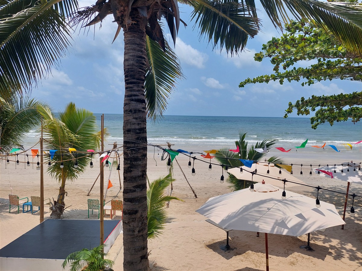 Day 3 & 4 - Sand Dunes Chaolao Beach Resort, Chanthaburi : Thailand (Apr'26) 6