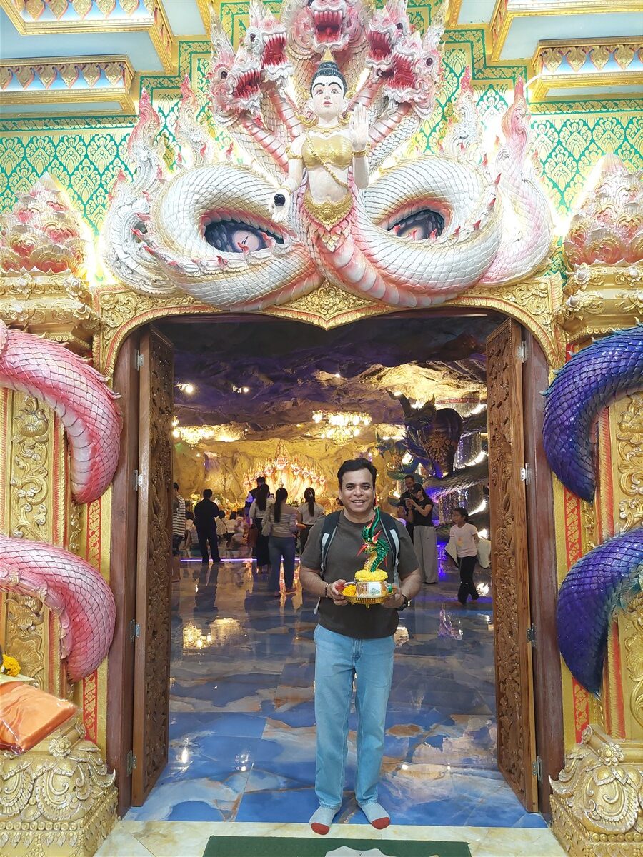 Wat Weru Wanaram temple Don Mueang Bangkok