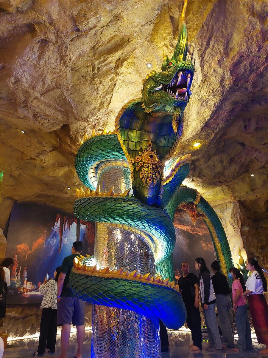 Wat Weru Wanaram Bangkok – Hidden Temple Near Don Mueang Airport (Jan'26) 10