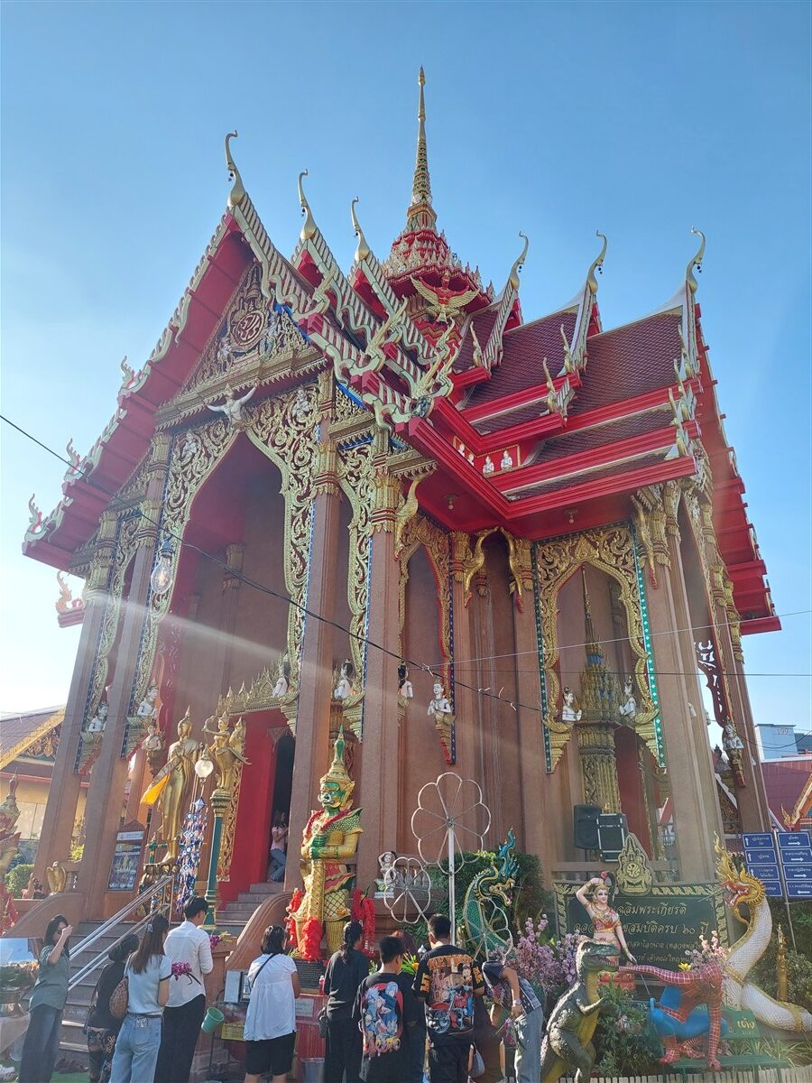 Wat Weru Wanaram Bangkok – Hidden Temple Near Don Mueang Airport (Jan'26) 17 Wat Weru Wanaram Bangkok – Hidden Temple Near Don Mueang Airport (Jan'26) 16