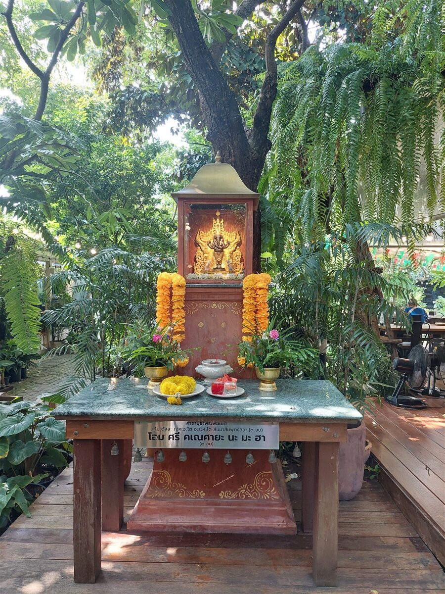 Hidden Jungle Lunch at ฐ.ฐาน Cafe (Simple Meet) Bangkok, Thailand (May'26) 11