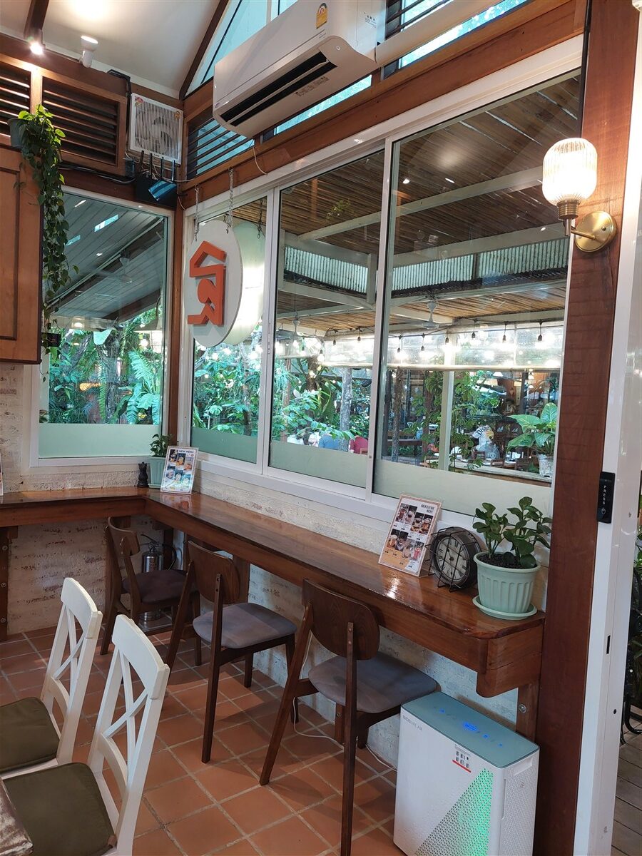 Hidden Jungle Lunch at ฐ.ฐาน Cafe (Simple Meet) Bangkok, Thailand (May'26) 15