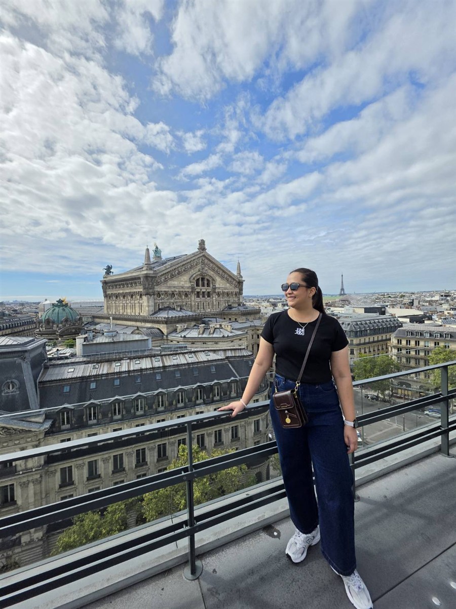 Day 2 - Walking Through Paris Opera Garnier, Galeries Lafayette, Notre-Dame & Le Marais : France (Sep'26) 32 Day 2 - Walking Through Paris Opera Garnier, Galeries Lafayette, Notre-Dame & Le Marais : France (Sep'26) 32