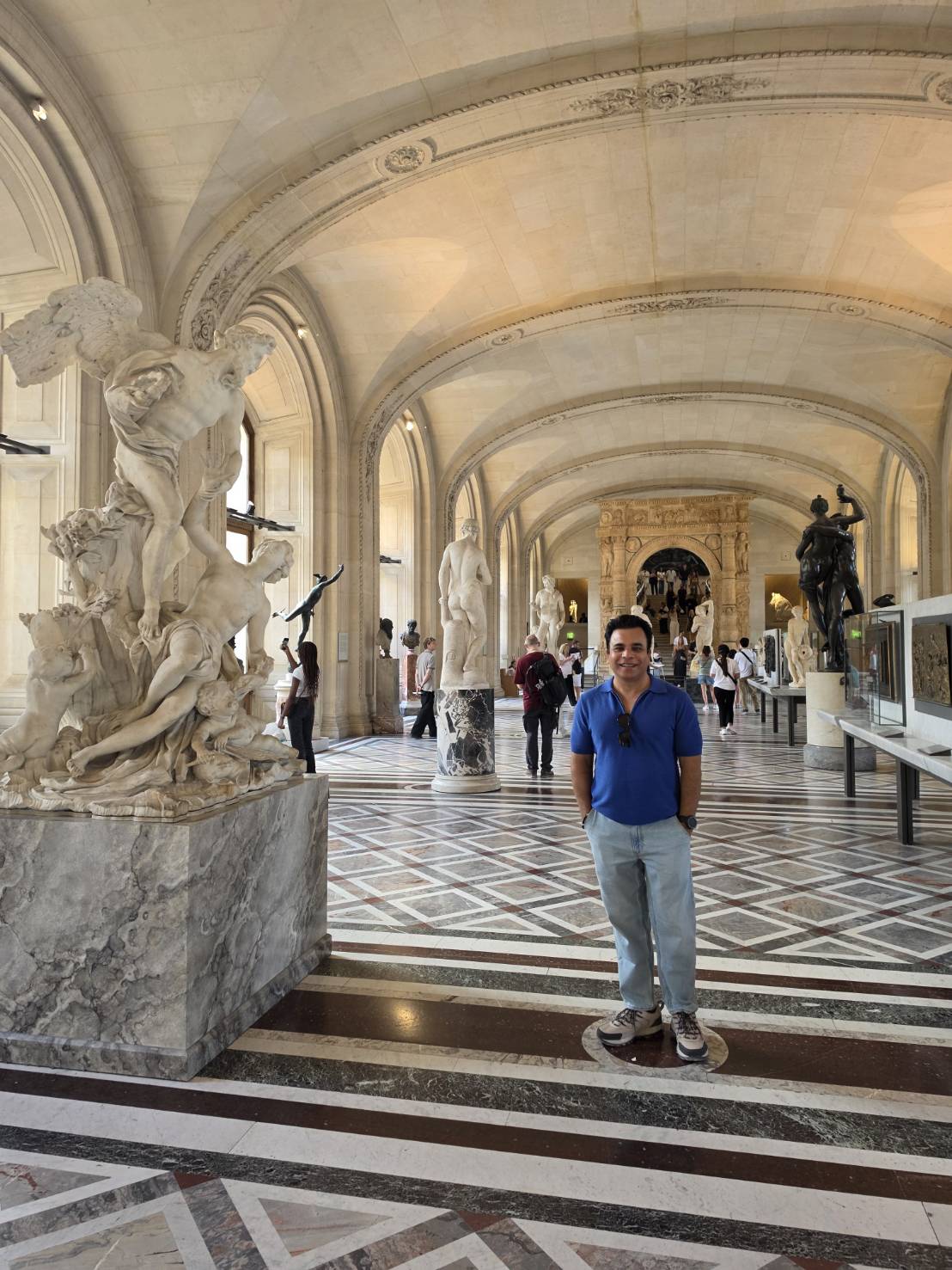 Day 3 - Paris Arc de Triomphe, Champs-Élysées & An Afternoon at the Louvre Museum : France (Sep'26) 52