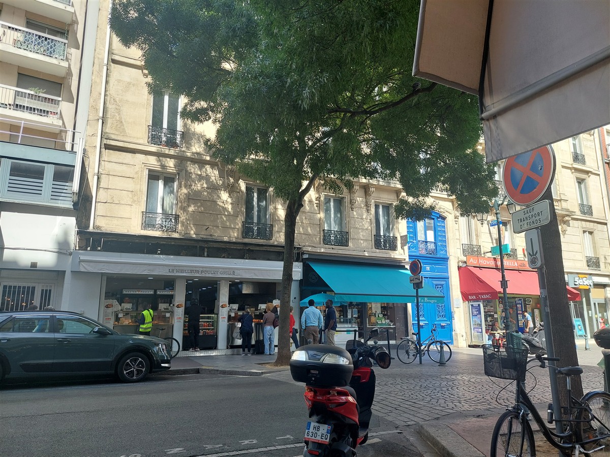 Day 1 - Our First Day in Paris : France (Sep'26) 4 Day 1 - Our First Day in Paris : France (Sep'26) 3