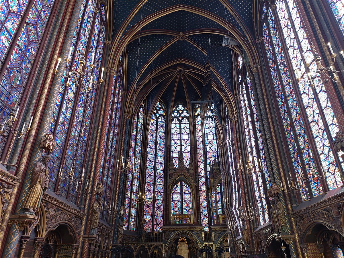Day 2 - Walking Through Paris Opera Garnier, Galeries Lafayette, Notre-Dame & Le Marais : France (Sep'26) 39