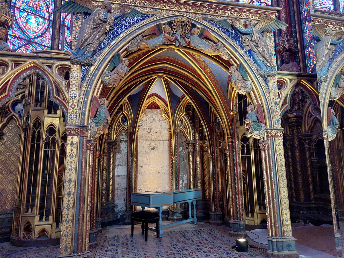 Day 2 - Walking Through Paris Opera Garnier, Galeries Lafayette, Notre-Dame & Le Marais : France (Sep'26) 41