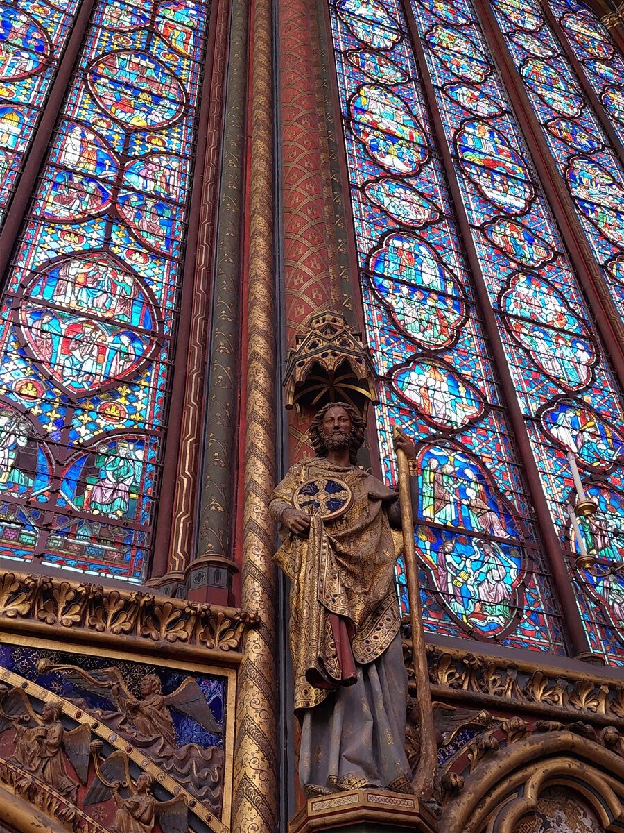 Day 2 - Walking Through Paris Opera Garnier, Galeries Lafayette, Notre-Dame & Le Marais : France (Sep'26) 42 Day 2 - Walking Through Paris Opera Garnier, Galeries Lafayette, Notre-Dame & Le Marais : France (Sep'26) 42