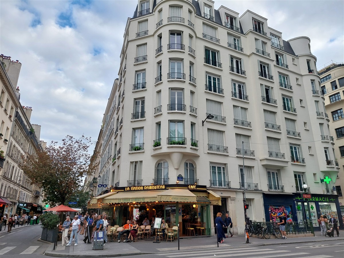 Day 2 - Walking Through Paris Opera Garnier, Galeries Lafayette, Notre-Dame & Le Marais : France (Sep'26) 49 Day 2 - Walking Through Paris Opera Garnier, Galeries Lafayette, Notre-Dame & Le Marais : France (Sep'26) 49