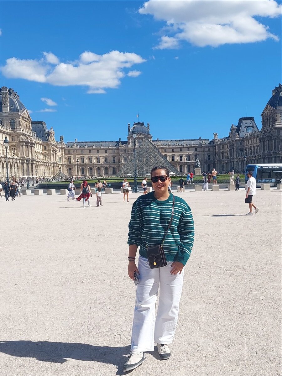 Day 3 - Paris Arc de Triomphe, Champs-Élysées & An Afternoon at the Louvre Museum : France (Sep'26) 26