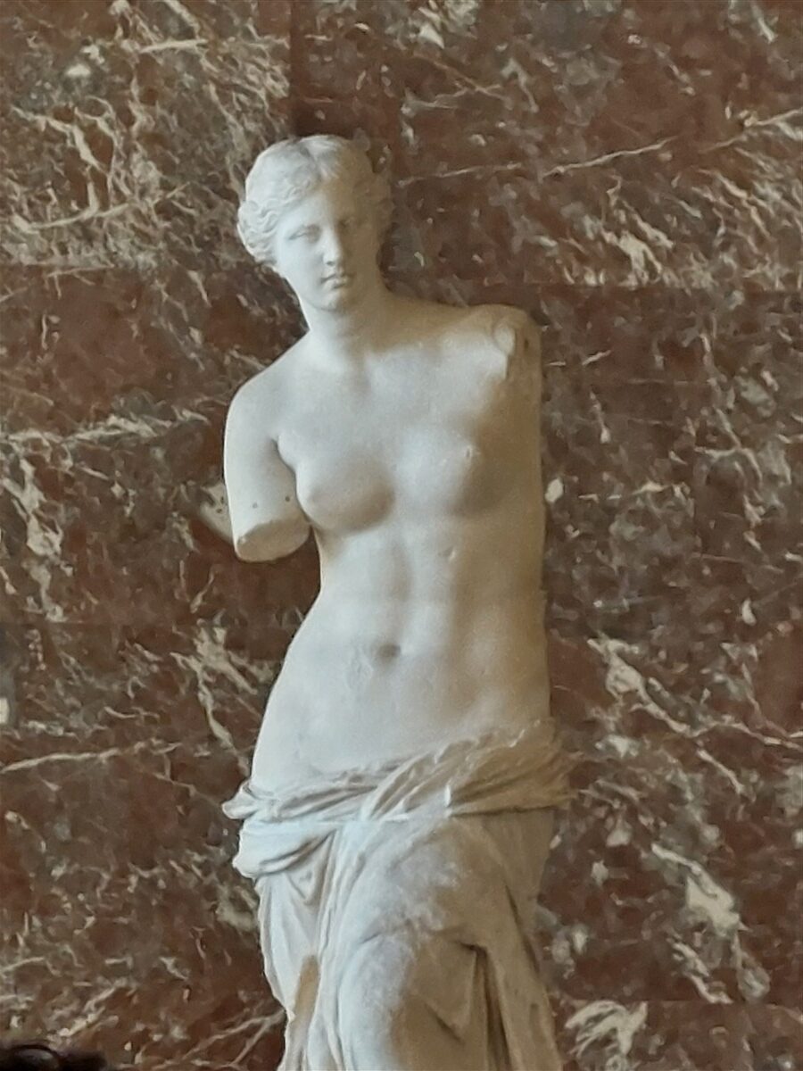 Day 3 - Paris Arc de Triomphe, Champs-Élysées & An Afternoon at the Louvre Museum : France (Sep'26) 32