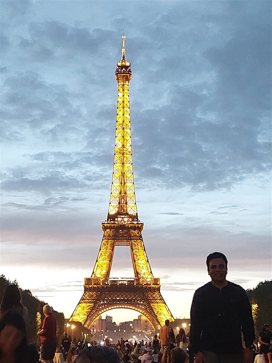 Day 5 - Montmartre & Eiffel Tower Lights on Our Last Night in Paris : France (Sep'26) 37