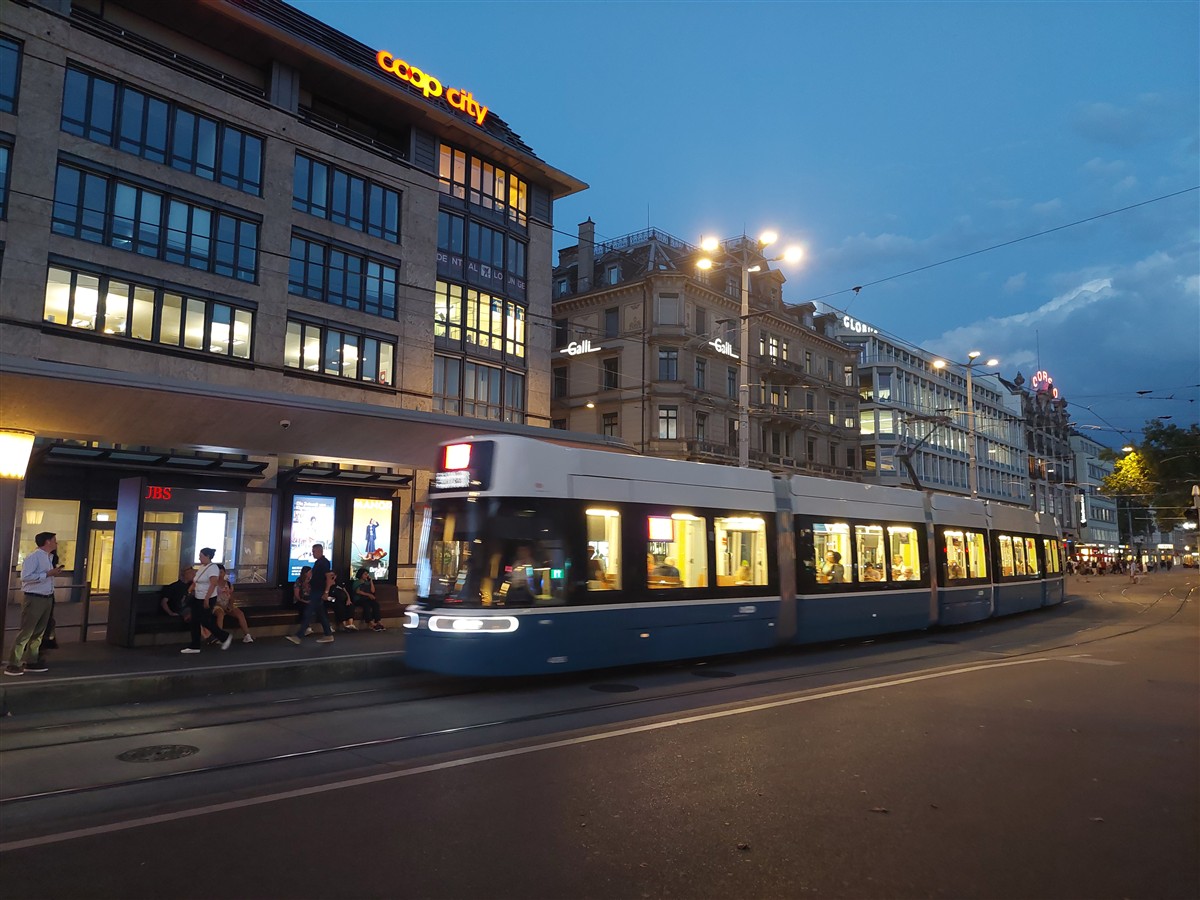 Day 2 – Zurich City Walk, Uetliberg Viewpoint & Lake Zurich : Switzerland (Sep'26) 29 Day 2 – Zurich City Walk, Uetliberg Viewpoint & Lake Zurich : Switzerland (Sep'26) 29