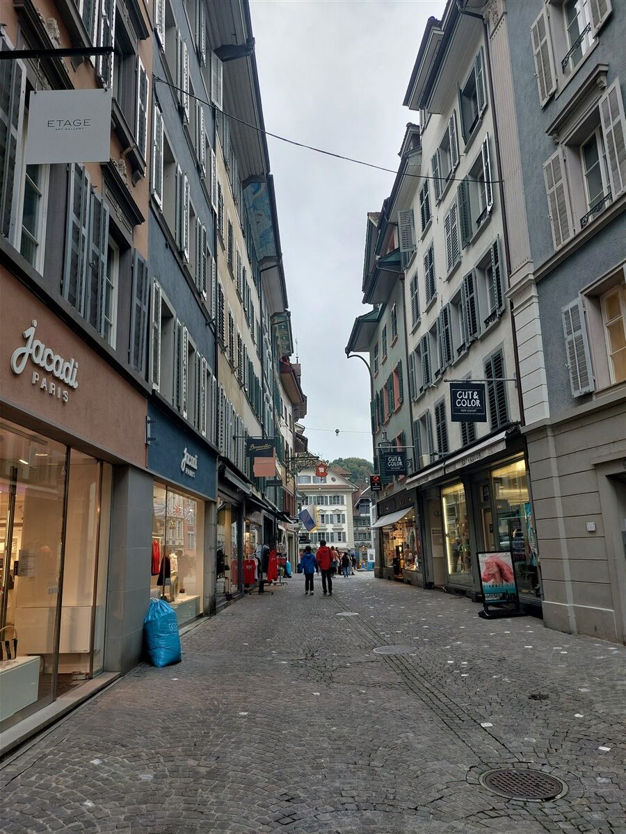Day 3 – Zurich to Lucerne by Train & A Peaceful Stay in Brunnen : Switzerland (Sep'26) 18