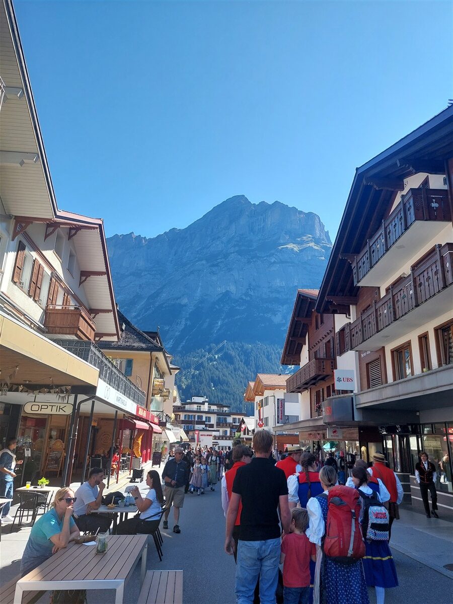 Day 6 – Grindelwald First Cliff Walk and Bachalpsee Lake Trek : An Unforgettable Day in the Swiss Alps (Sep'26) 9
