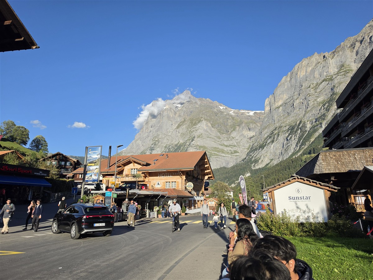Day 6 – Grindelwald First Cliff Walk and Bachalpsee Lake Trek : An Unforgettable Day in the Swiss Alps (Sep'26) 92