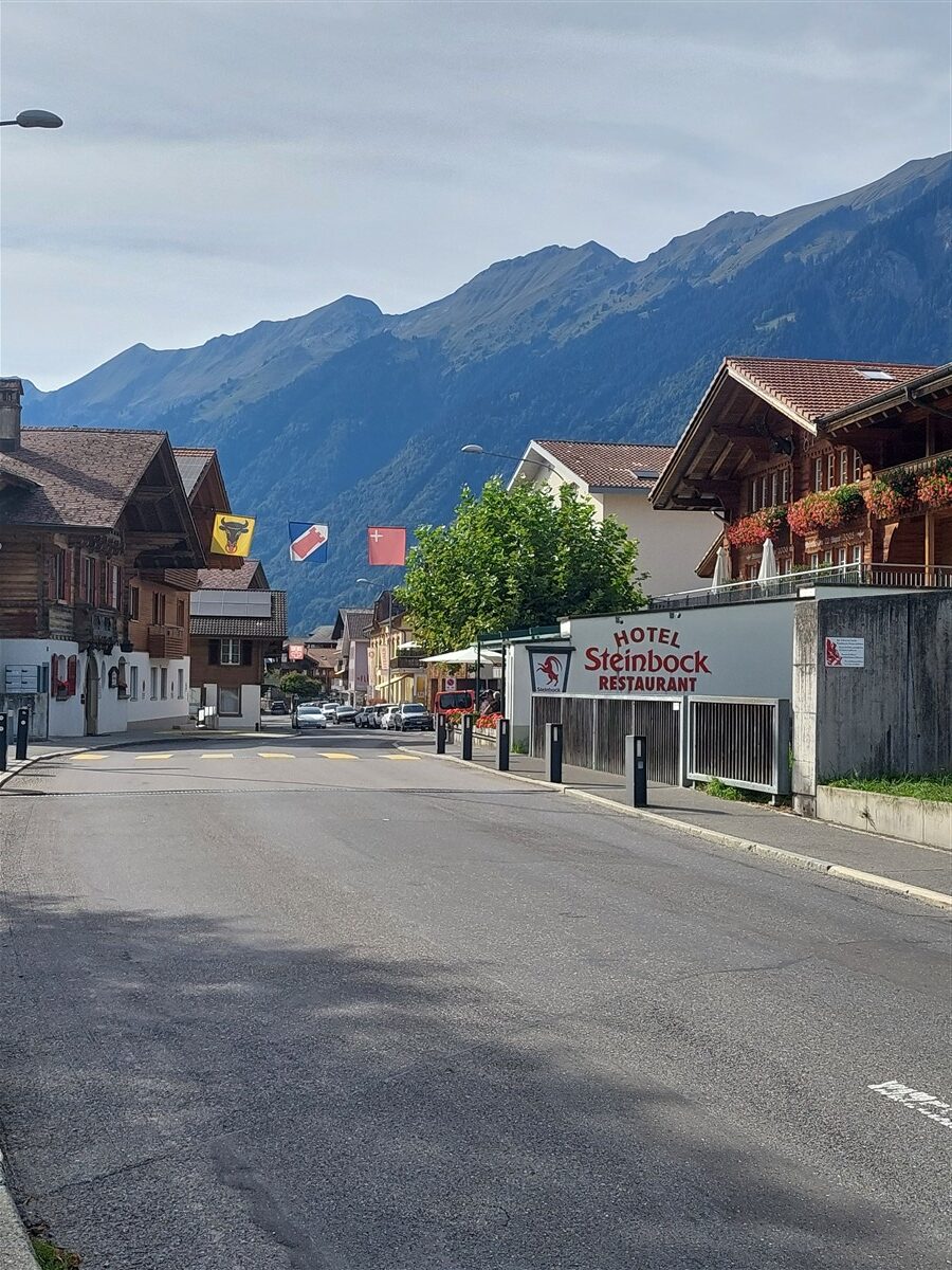 Day 7 – A Relaxing Sunday in Iseltwald and Lake Brienz : Switzerland (Sep'26) 36