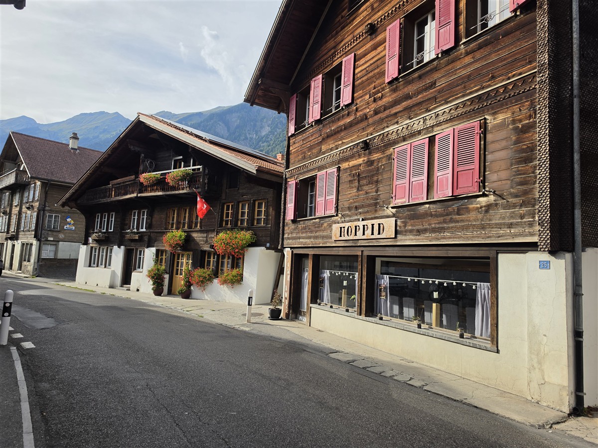 Day 7 – A Relaxing Sunday in Iseltwald and Lake Brienz : Switzerland (Sep'26) 49