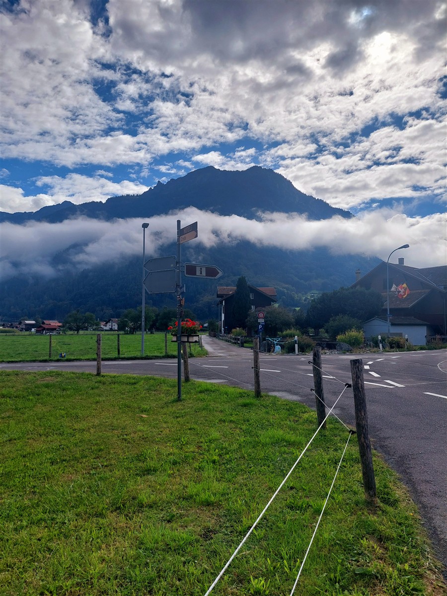 Day 8 : Exploring Oeschinen Lake and an Evening in Interlaken, Switzerland (Sep'26) 5