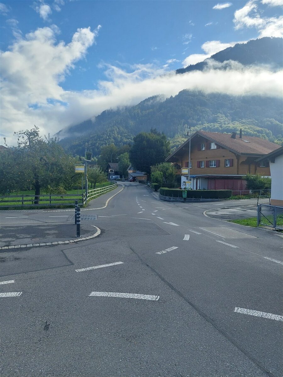 Day 8 : Exploring Oeschinen Lake and an Evening in Interlaken, Switzerland (Sep'26) 9 Day 8 : Exploring Oeschinen Lake and an Evening in Interlaken, Switzerland (Sep'26) 9