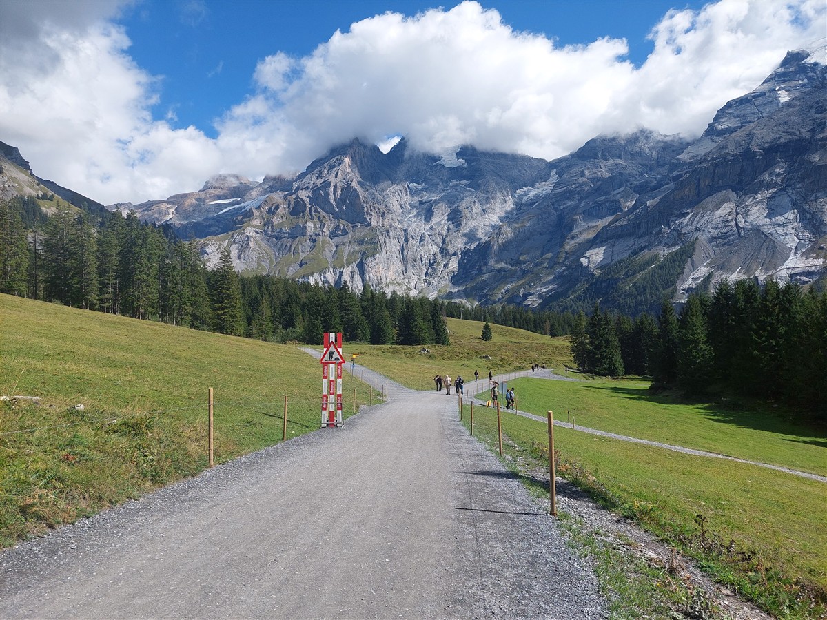 Day 8 : Exploring Oeschinen Lake and an Evening in Interlaken, Switzerland (Sep'26) 37