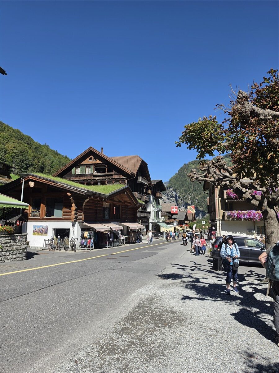Day 9 – Exploring Lauterbrunnen, Wengen and Mürren in One Day : Switzerland (Sep'26) 9