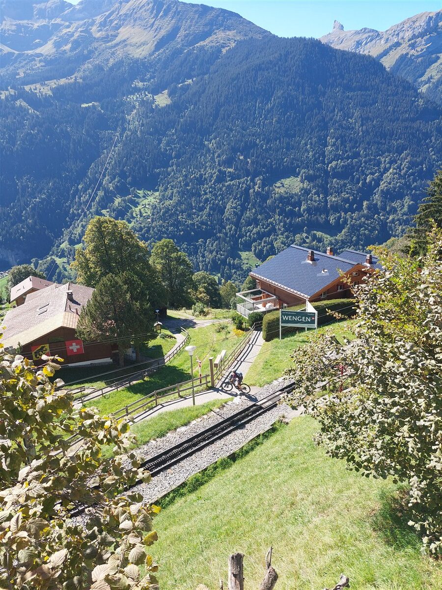 Day 9 – Exploring Lauterbrunnen, Wengen and Mürren in One Day : Switzerland (Sep'26) 37