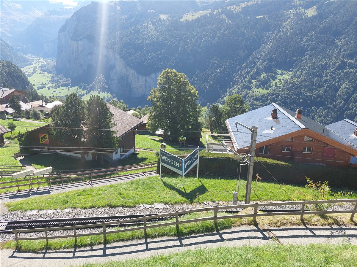 Day 9 – Exploring Lauterbrunnen, Wengen and Mürren in One Day : Switzerland (Sep'26) 39