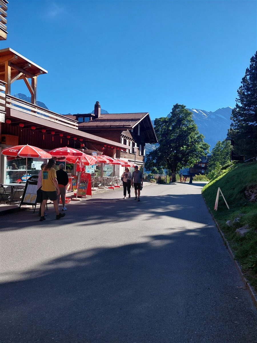 Day 9 – Exploring Lauterbrunnen, Wengen and Mürren in One Day : Switzerland (Sep'26) 71