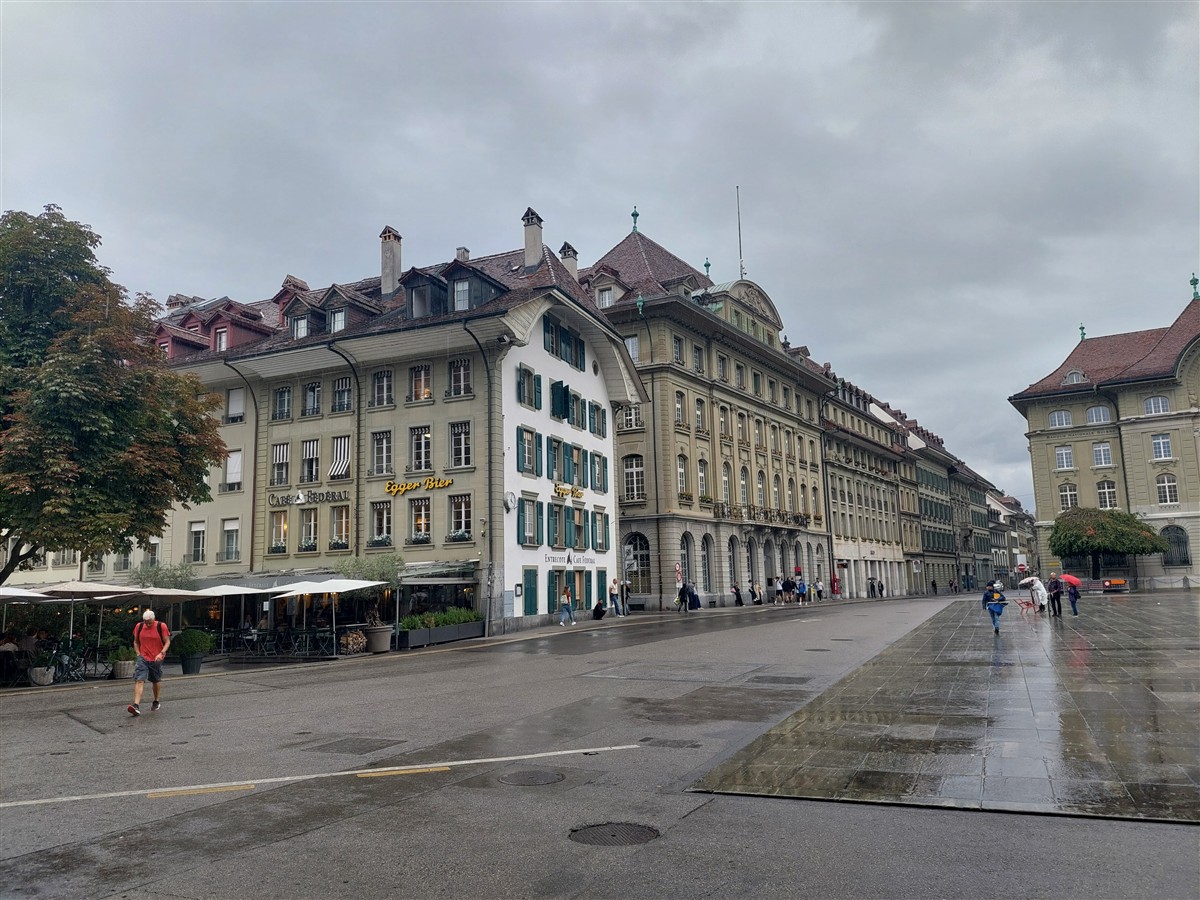 Day 10 – From Interlaken to Bern and Evening Walk Through Switzerland’s Historic Capital (Sep'26) 7 Day 10 – From Interlaken to Bern and Evening Walk Through Switzerland’s Historic Capital (Sep'26) 7