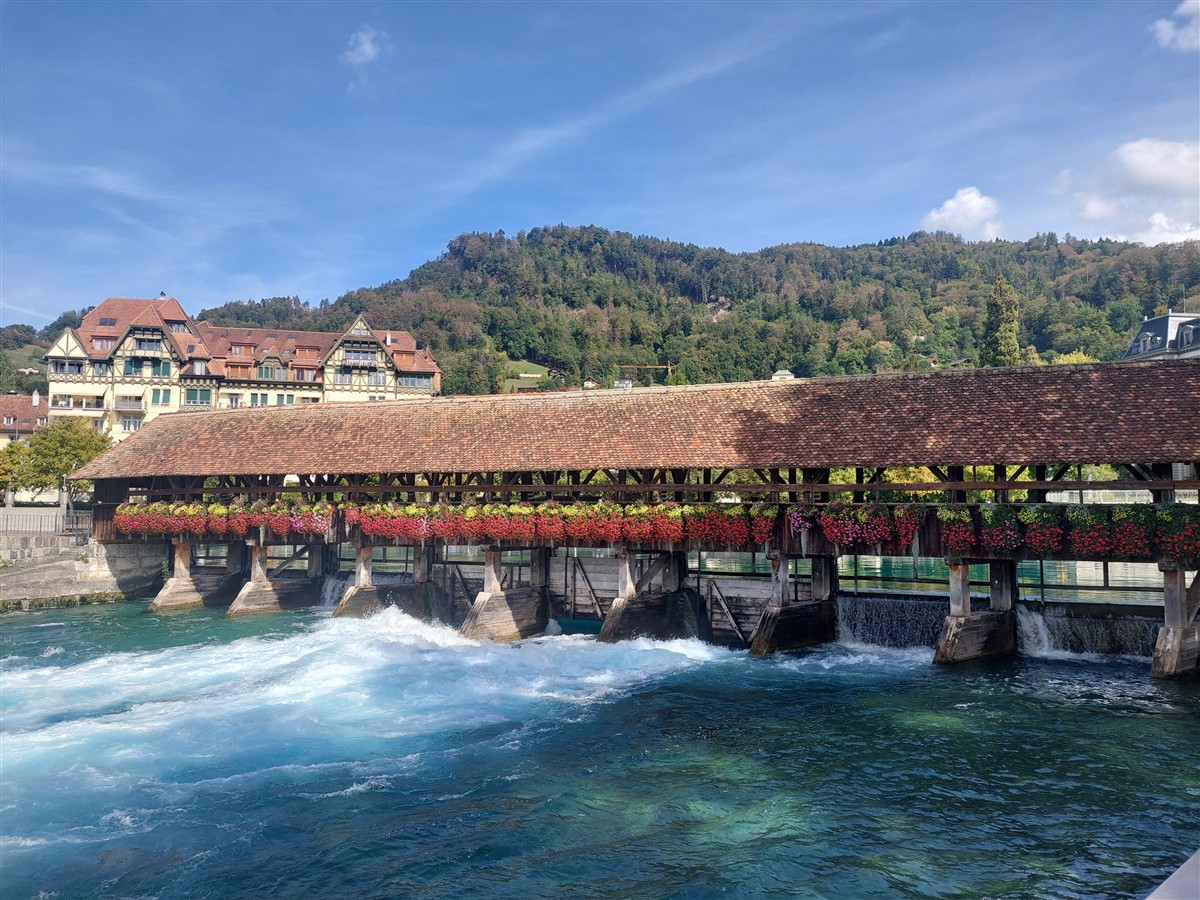 Day 11 – Walking Through the Charming Streets of Thun, Switzerland (Sep'26) 7