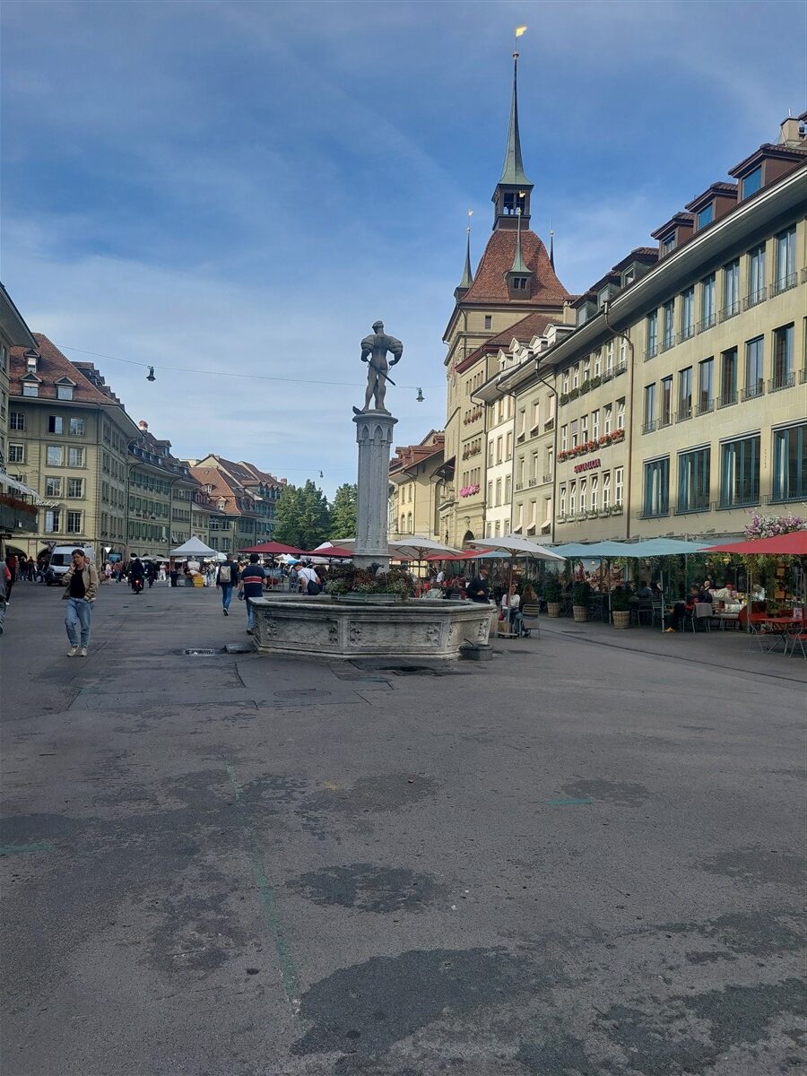 Day 11 – Walking Through the Charming Streets of Thun, Switzerland (Sep'26) 36
