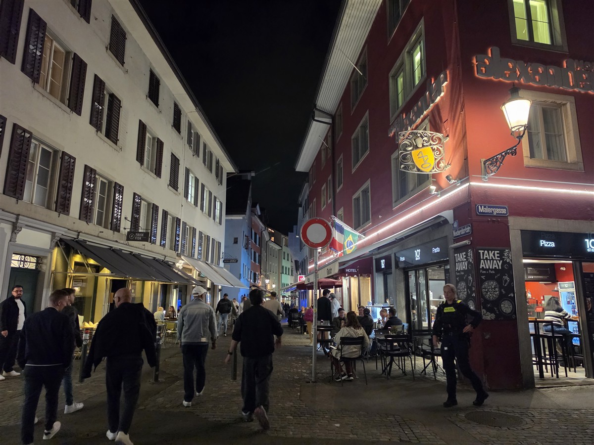 Day 12 – Back to Zurich : Rhine Falls, Old Town and Our Final Evening in Switzerland (Sep'26) 32 Day 12 – Back to Zurich : Rhine Falls, Old Town and Our Final Evening in Switzerland (Sep'26) 32